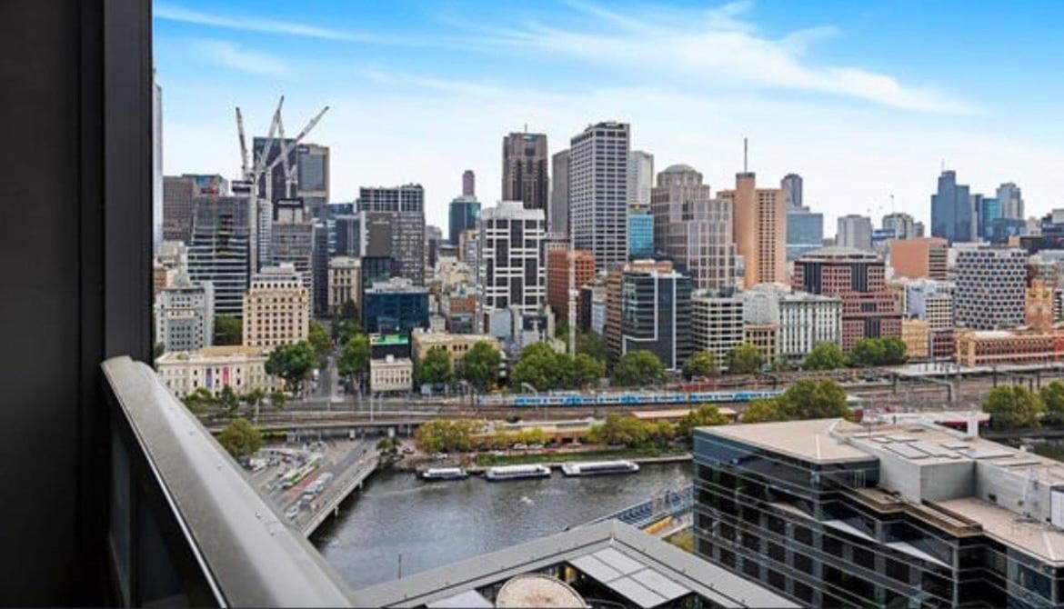 Freshwater 20th Flr Amazing River Views * Melbourne